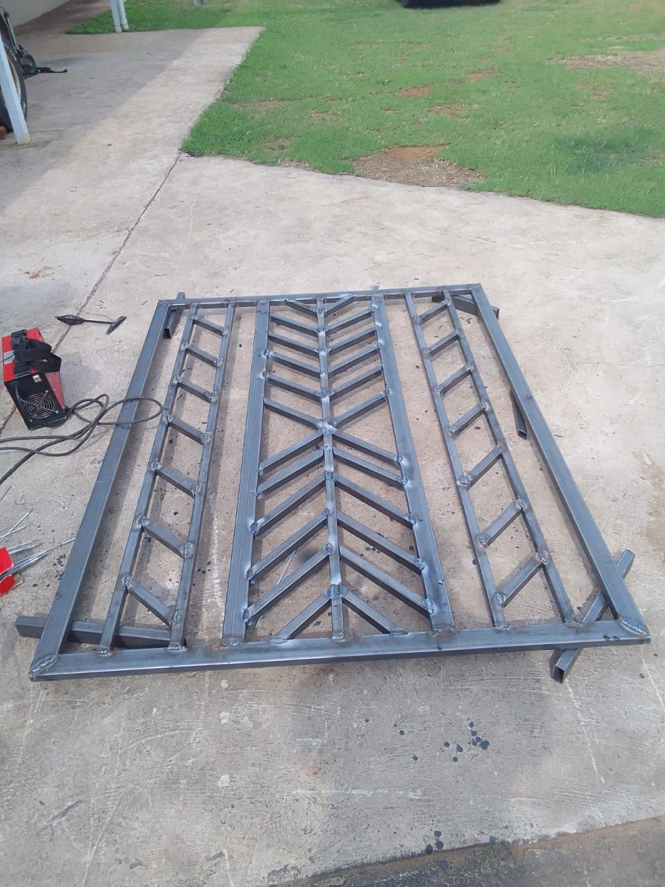 Nkhala custom steel gate craftsmanship